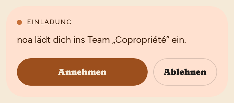 Einladungskarte: „noa lädt dich in das Team Copropriété ein“, mit den Schaltflächen Annehmen und Ablehnen.